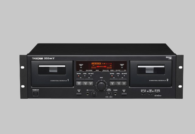 TASCAM  202MKV